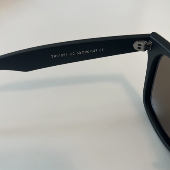 NWOT - Meetsun Polarized Sunglasses Classic Retro w/UV protection - Unisex - Picture 4 of 5